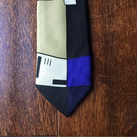 Vintage Guggenheim Museum 100% Silk Tie, Super Cool Abstract Design - Picture 6 of 11